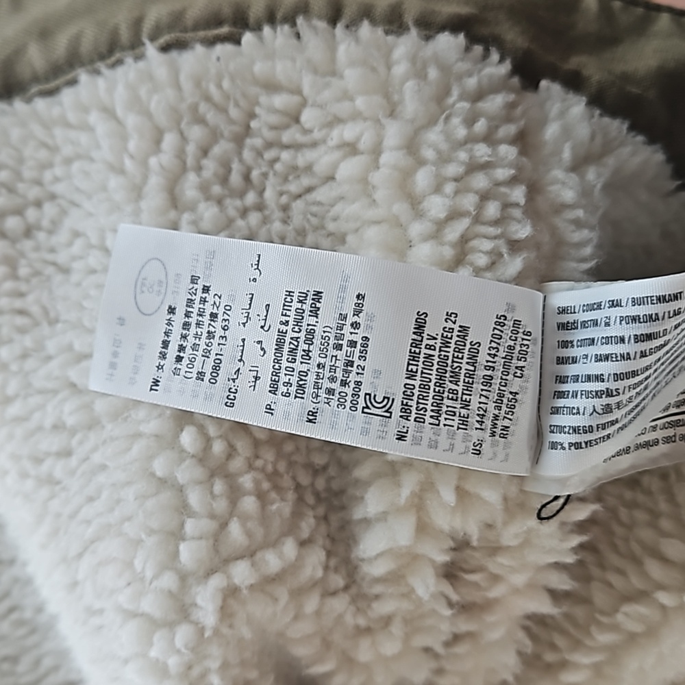 Abercrombie & Fitch Sherpa Lined Button-Down Jack… - image 7